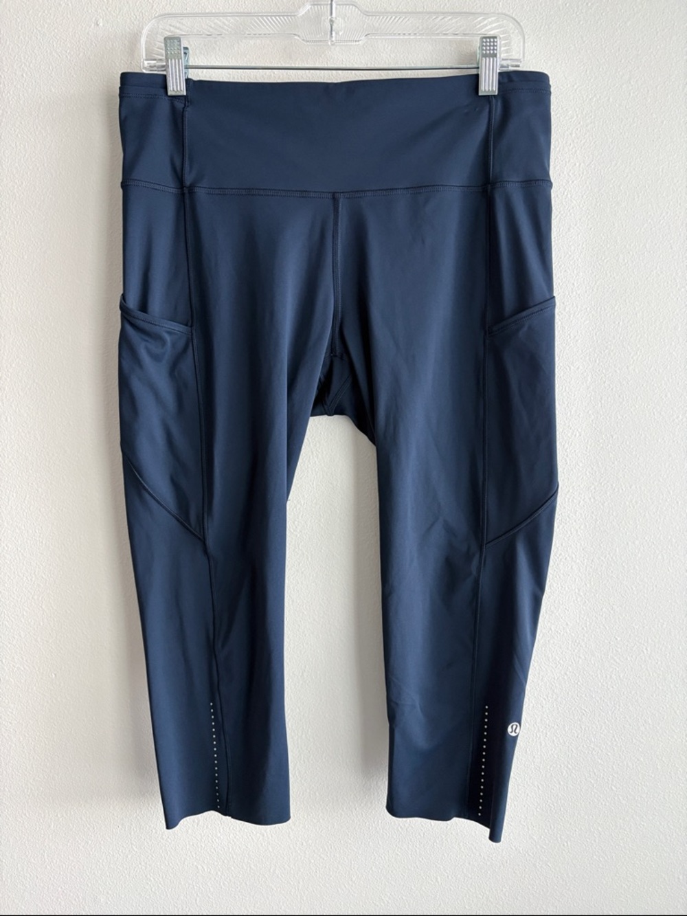 Lululemon Fast & Free Crop Nulux 19" Leggings - Women's 12, Navy Blue